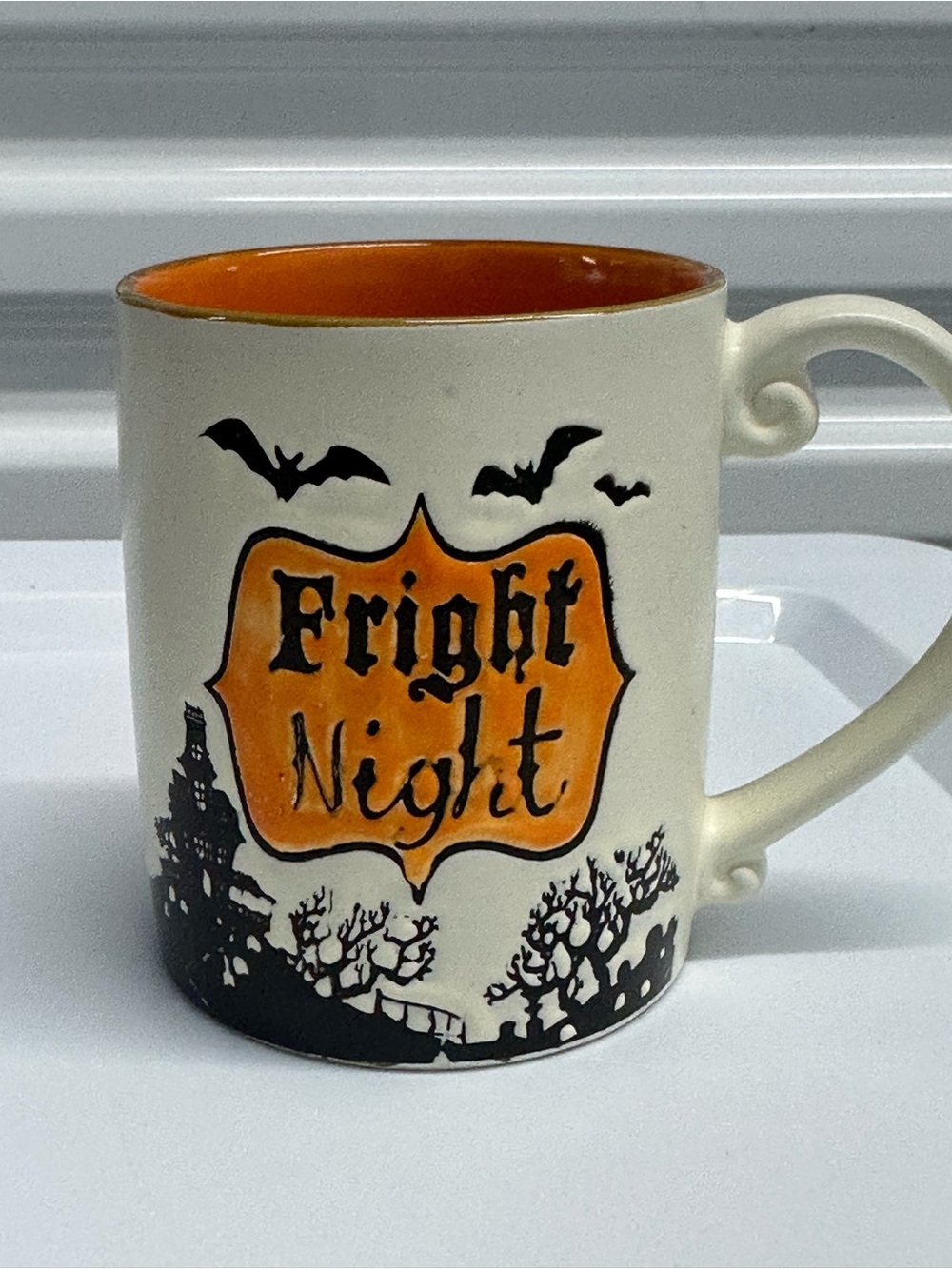 Spectrum Designz 2018 'Fright Night' Spooky Haunted House Bats Halloween Mug HTF